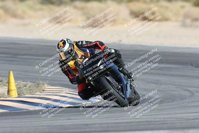 media/Nov-16-2025-Race Pace (Sun) [[8c5fa54630]]/Non Verified Riders (1st 20 Minutes)/2-Turn 10 (1010am)/